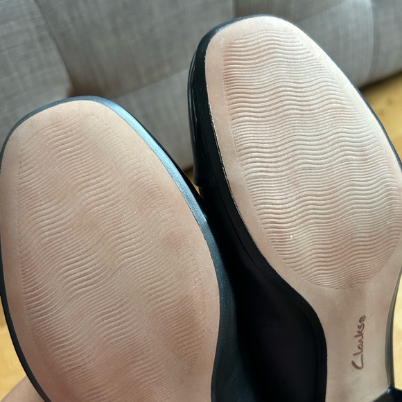 Block Heel Cap Toe Flats NWOB - Picture 6 of 7